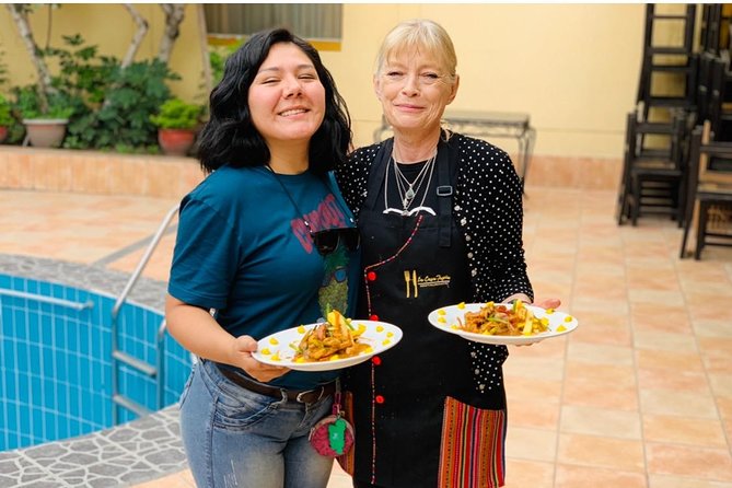 Peruvian Cooking Class + Piscosour Class + Visit the Local Market - Guest Reviews and Testimonials