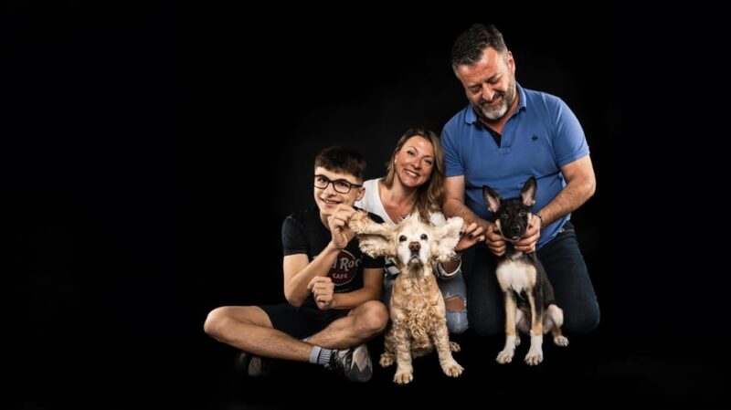 Pet Photography Studio Session With Family Portraits - Unique Selling Points
