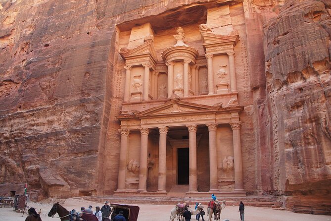 Petra 1-Day Tour From Eilat + FREE Traditional Lunch - Visa and Border Fees