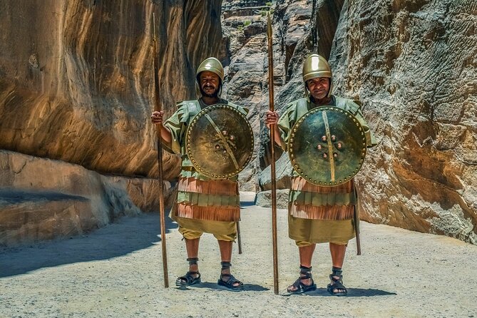 Petra 1-Day Tour From Jerusalem With FREE Authentic Lunch - Group Size
