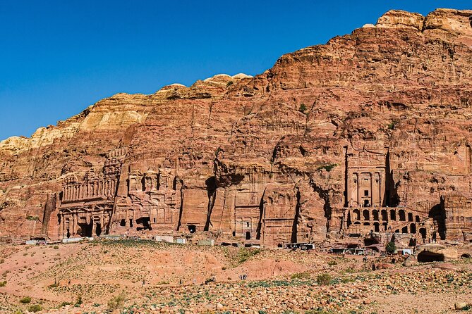 Petra 1-Day Tour From Tel Aviv With FREE Authentic Lunch - Tour Experience