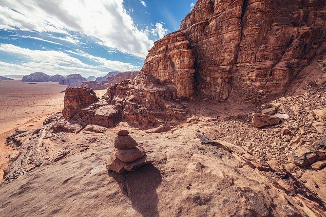 Petra and Wadi Rum Day Trip From Amman - Jeep Tour in Wadi Rum
