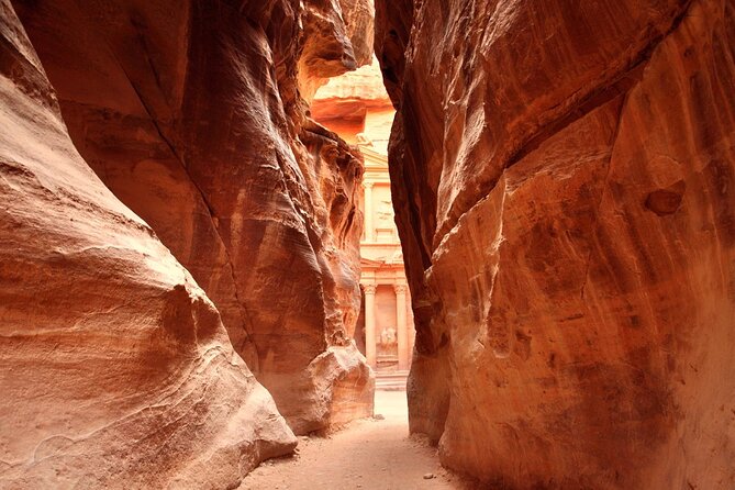 Petra Temple and Jordan Full Day Tour From Sharm El Sheikh - Key Points