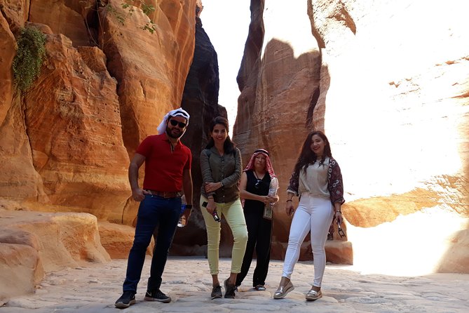 Petra, Wadi Rum & Dead Sea 2 Days Tour From Amman - Group Size and Accessibility