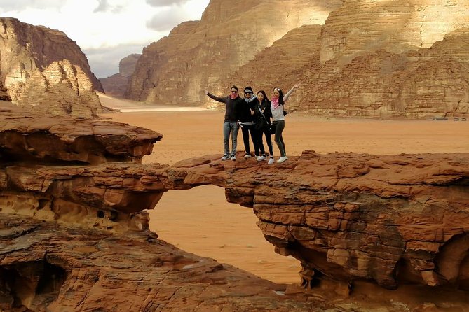 Petra & Wadi Rum in 3 Days From Amman Airport - Transportation Details