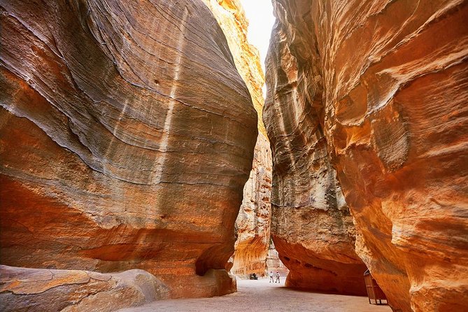 Petra & Wadi Rum in 3 Days From Amman Airport - Whats Included