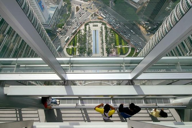 Petronas Twin Towers Admission With Private Pickup & Nasi Kandar - Operating Hours and Accessibility