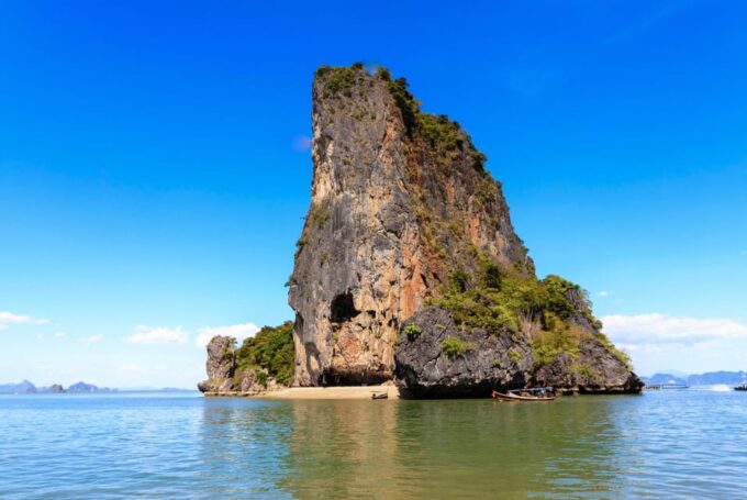 Phang-Nga & James Bond 4 in 1 Canoeing Bond By Big Boat Trip - Drinking Water, Soft Drinks, and Fruits
