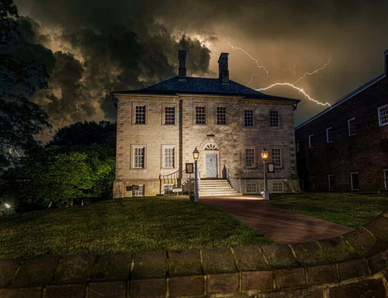 Phantoms of the Potomac: Old Town Alexandria Ghost Tour - A Detailed Look at the Haunted Experience