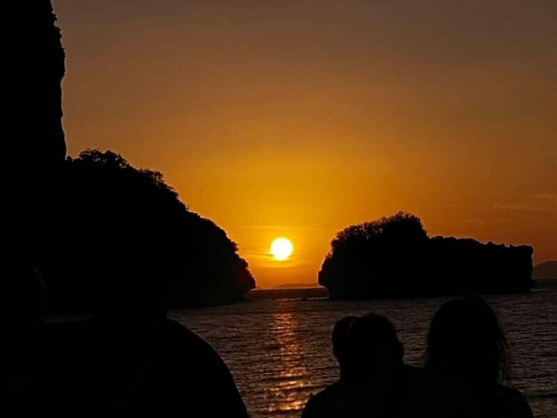Phi Phi & 4 Islands sunset tour plus bioluminescent plankton - Who Will Love This Tour?