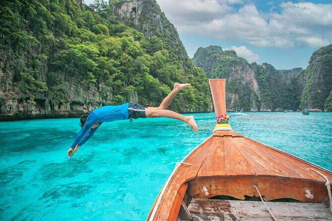 Phi Phi 7 Islands and Maya Bay Snorkeling by Longtail Boat - The Crowds and Snorkeling Experience