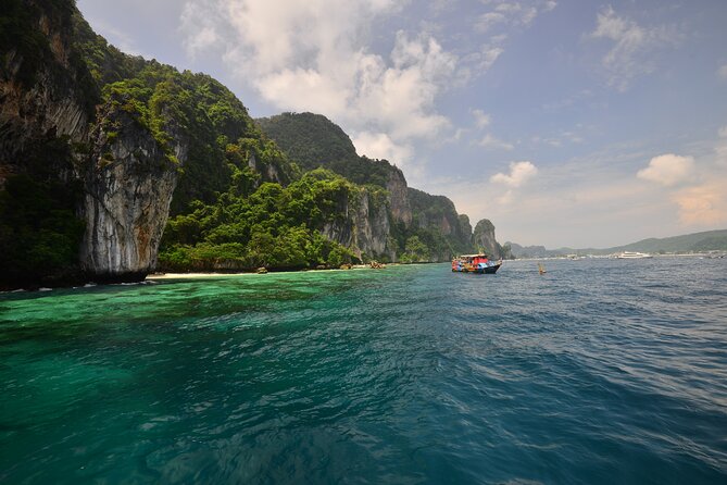Phi Phi Don, Phi Phi Lay, Khai Nai Snorkeling Tour From Phuket - Visiting Khai Island