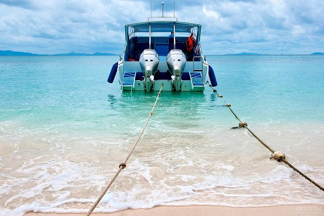 Phi Phi Early Bird Premium Tour by Speed Boat With Lunch - Beachside Picnic Lunch