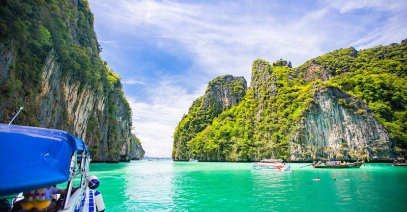 Phi Phi: Full-Day Phi Phi Islands & Sunset Tour by Speedboat - Tour Experience