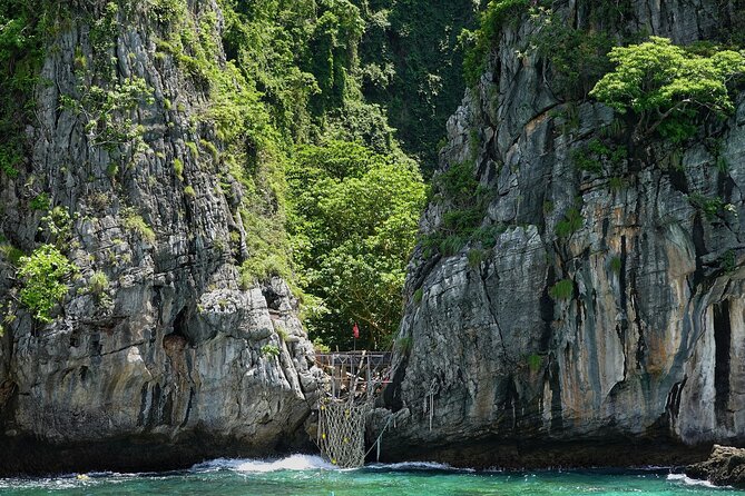 Phi Phi Islands Adventure Day Tour With Seaview Lunch From Phuket - Tour Itinerary