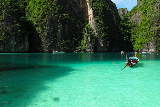 Phi Phi Islands - Earlybird - Adventure and Wellness Experiences