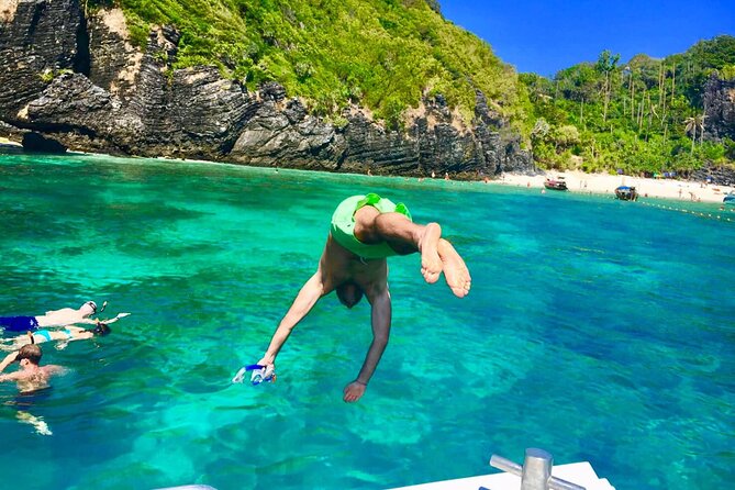 Phi Phi, Maya Bay and Khai Island Tour From Phuket - Pickup Information