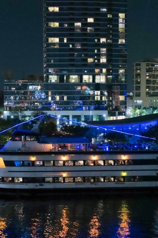 Philadelphia: Christmas Eve Gourmet Brunch or Dinner Cruise - Included Beverages and Extras