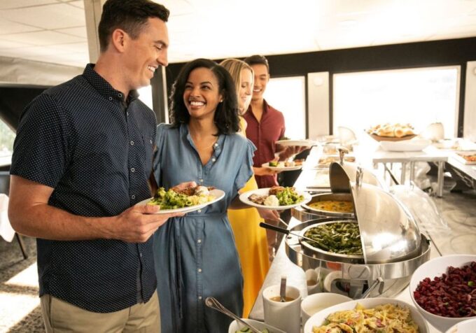 Philadelphia: Christmas Eve Gourmet Brunch or Dinner Cruise - Customer Insights