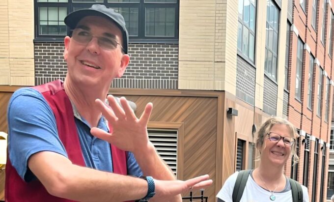 Philadelphia: Comedy Magic Walking Tour With a Guide - Experience Includes