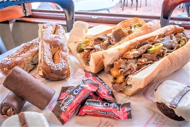Philadelphia Double Decker Sightseeing Tour & Campos Cheesesteak Combo - Tour Experience