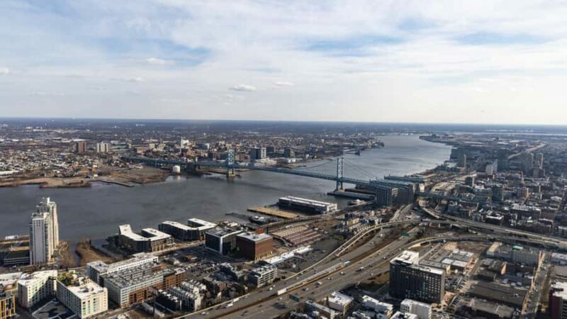 Philadelphia: Helicopter Rides Over City & River - The Sum Up