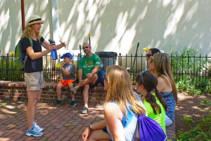 Philadelphia: History, Highlights & Revolution Walking Tour - Discovering Hidden Gems