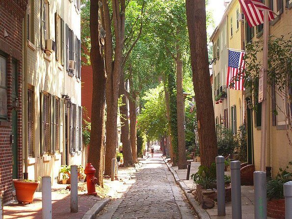 Philadelphia Old City Historic Walking Tour With 10+ Top Sites - Positive Customer Reviews