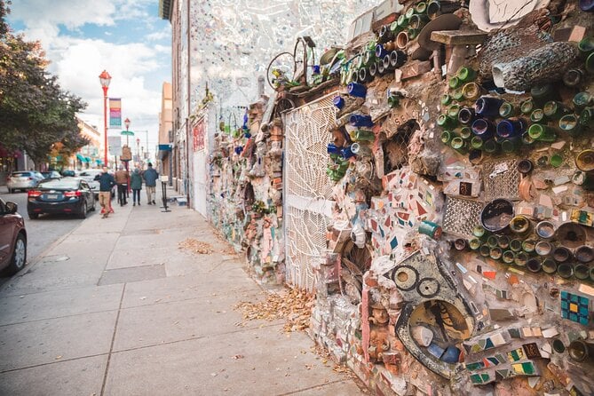 Philadelphia Public Art Tour With Magic Gardens - Exploring Queen Village and Bella Vista