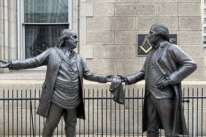 Philadelphia Street Art Walking Tour - The Fascinating History of Philadelphias Street Art