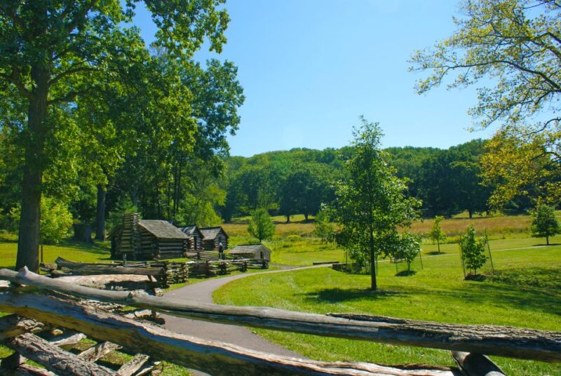 Philadelphia: Valley Forge Private 4-Hour Driving Tour - Washingtons Headquarters and Memorial Chapel