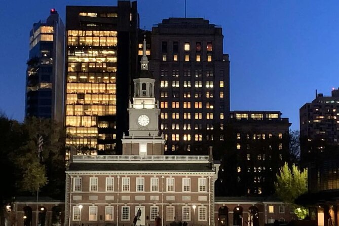 Philadelphias Haunted History & Ghost Nighttime 1.5 Hour Tour - Historical Insights and Engagement