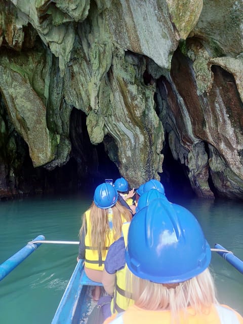 Philippines: the Magic of 7 Thousand Islands (4 Islands) - Relax on Boracays Beaches