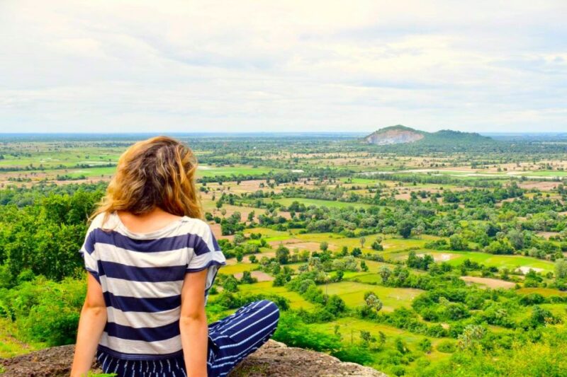 Phnom Chisor & Tonle Bati Private Tours From Phnom Penh - Sen Rovieng Temple