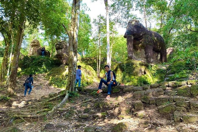 Phnom Kulen Mountain: Waterfalls and Koh Ker Group Temple - Phnom Kulen Waterfall