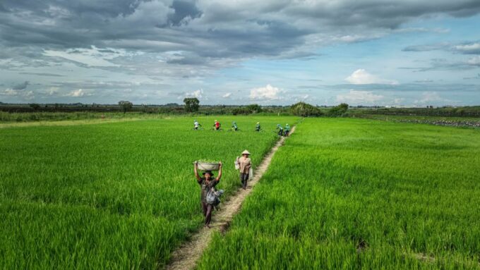 Phnom Penh: Bike & Boat Guided Tour Included Snacks & Beers - Booking and Cancellation