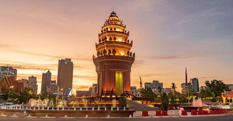 Phnom Penh City Tour by Tuk Tuk With English Speaking Guide - Inclusions and Fees