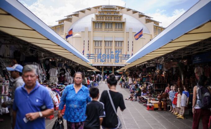Phnom Penh City Tour by Tuk Tuk With English Speaking Guide - Tour Duration and Cancellation
