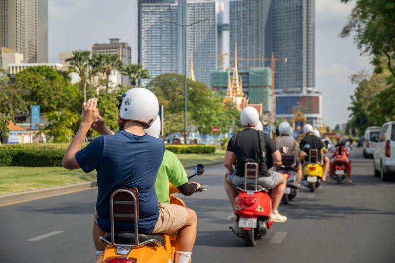 Phnom Penh City Tour by Vespa - Royal Palace