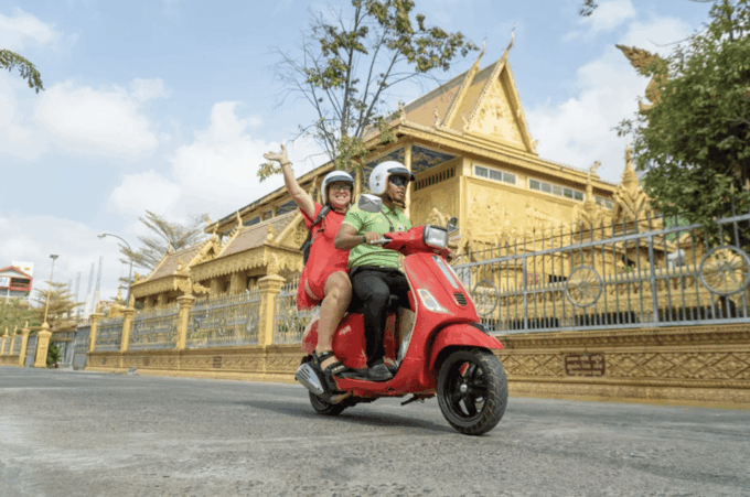 Phnom Penh City Tour by Vespa - Inclusions