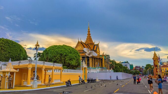 Phnom Penh City Tour & Koh Dach Silk Island Private Day Tour - Koh Dach Silk Island