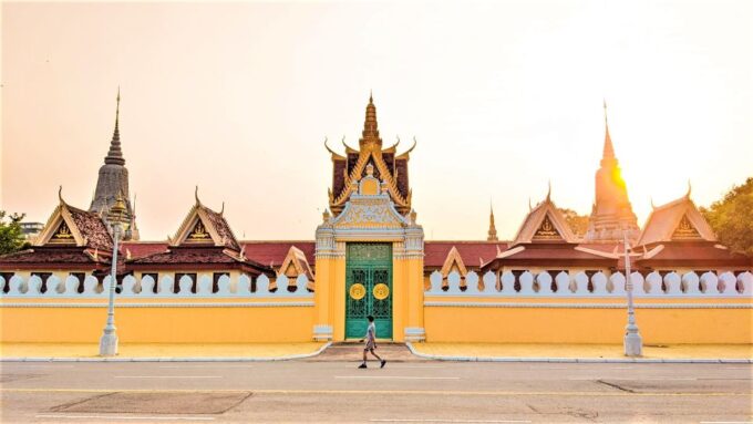 Phnom Penh City Tour & Koh Dach Silk Island Private Day Tour - Inclusions and Customer Feedback