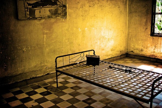 Phnom Penh City Tour, Silver Pagoda, Genocide Museum, Killing Fields - Physical Fitness