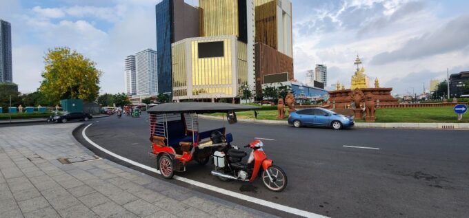 Phnom Penh: City Tour With S21 and Killing Fields - Entry Fees and Costs