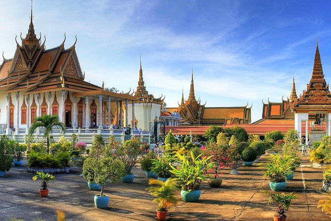 Phnom Penh City Tours, S21, Killing Field and the Royal Palace - Toul Sleng Genocide Museum
