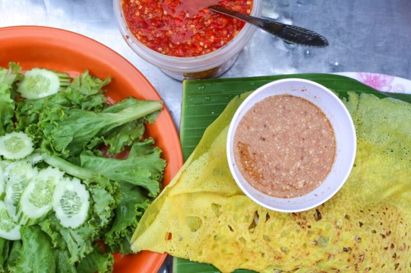 Phnom Penh: Culinary Underground Local Food Tuk-Tuk Tour - Culinary Experience