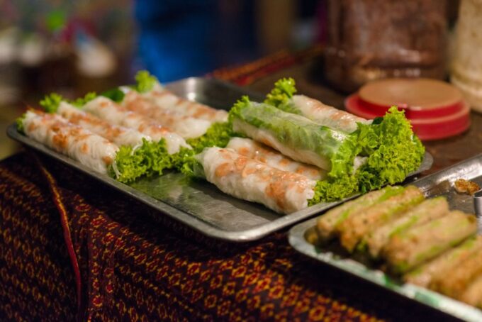 Phnom Penh: Evening Food Tour With Drinks & Tuk Tuk Included - Important Information