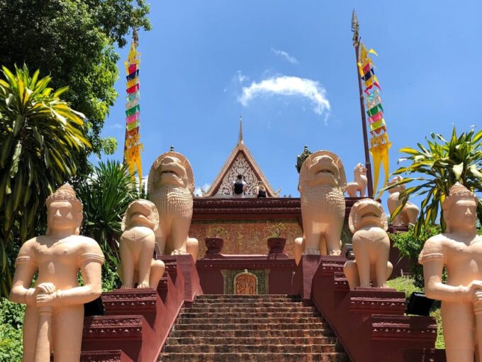 Phnom Penh: Guided Historical Day Tour by Cyclo or Tuk Tuk - Tuol Sleng Genocide Museum