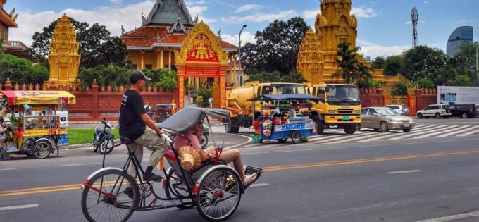 Phnom Penh: Guided Historical Day Tour by Cyclo or Tuk Tuk - Frequently Asked Questions