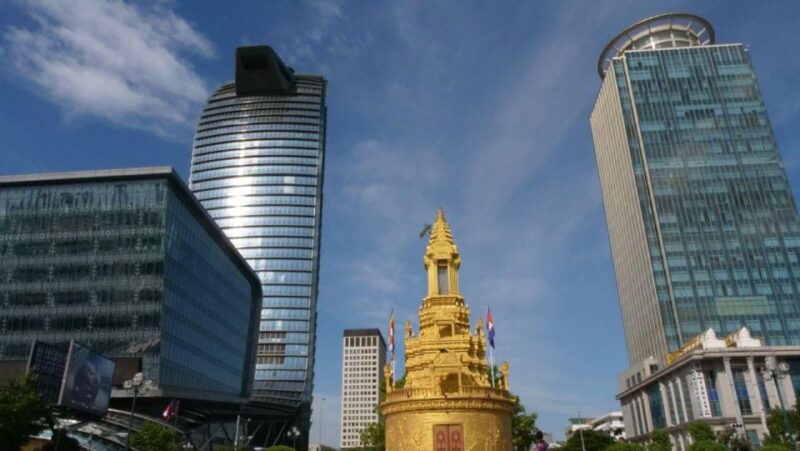 Phnom Penh: Hidden Gems City Walking Tour With a Local Guide - Cultural and Historical Highlights